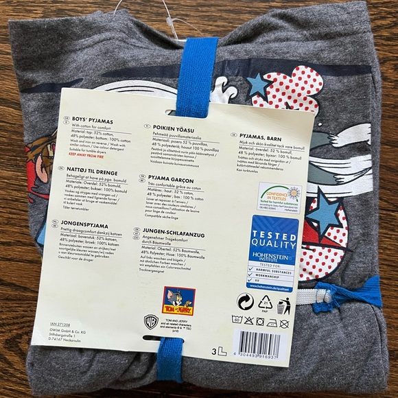 Boys Tom & Jerry pjs - age 6 - Picture 3 of 3